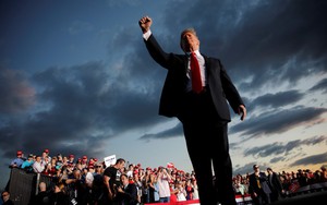 Vì sao thỏa thuận thương mại với Ấn Độ và Nhật Bản thành quân bài then chốt để ông Trump tái cử?