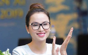 Hoa hậu Diễm Hương mặc giản dị đi sự kiện