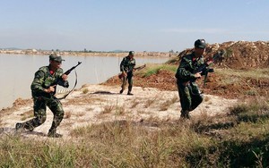 Chiến trường K: Tình huống "ngàn cân treo sợi tóc", mất chốt và cướp lại chốt ngày 8 Tết