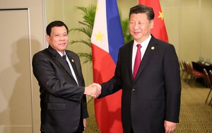 Ông Duterte hé lộ cuộc đối thoại với ông Tập Cận Bình về phán quyết Biển Đông