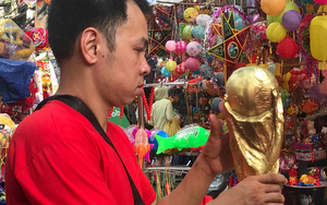 Dịch vụ ăn theo bóng đá hút khách trước thềm trận kinh điển Việt Nam và Thái Lan