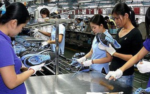 Khoảng 1 tỉ đôi giày được làm tại Việt Nam với giá 15 USD/đôi