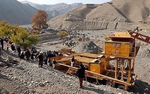 Mỏ vàng bất ngờ đổ sập, ít nhất 40 người chết