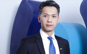 Gia đình ông Trần Hùng Huy - Chủ tịch ACB giao dịch cổ phiếu "khủng"