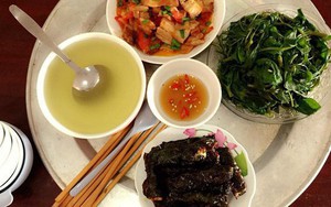 Chán cảnh bê ra lại bê vào, mẹ trẻ làm một mâm cơm bình dân đến không ngờ ngày mùng 4 Tết và cái kết