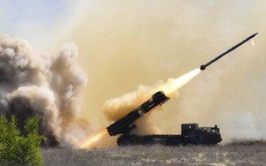 Ukraine tuyên bố tập trận tên lửa sát Crimea