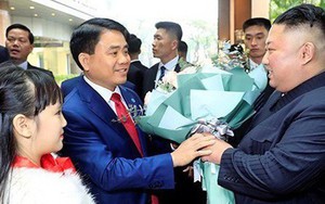 Chỉ trả lời một câu đơn giản thế này với ông Kim Jong Un, bé gái 9 tuổi khiến nhiều người tò mò muốn biết danh tính