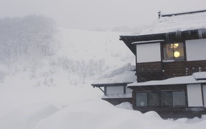 Aomori: Cuộc sống ở thành phố "trắng nhất" hành tinh, tuyết rơi chôn vùi nhà 2 tầng