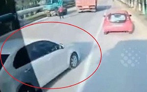 Tài xế ôtô Trung Quốc chặn xe buýt cho vợ bắt kịp chuyến xe
