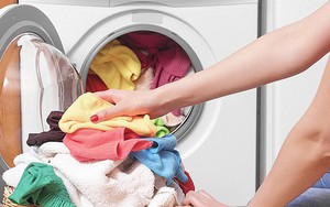 Áp dụng 6 mẹo sau, dù trời nồm ẩm đến đâu thì quần áo vẫn nhanh khô và thơm tho như thường