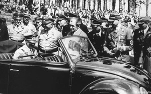 Hitler – 'cha đẻ' ý tưởng về mẫu xe Con bọ Volkswagen Beetle