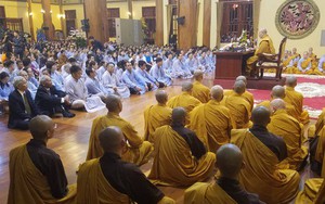 Thanh quy chùa Ba Vàng: Mỗi ngày ăn 1 bữa, nửa tháng tắm 1 lần