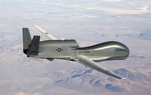 ‘Ác điểu’ RQ-4B-40 Global Hawk bất ngờ xuất hiện gần biên giới Nga