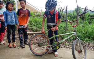 Chiếc xe đạp của ‘cậu bé Sơn La’ được trả giá 103 triệu đồng