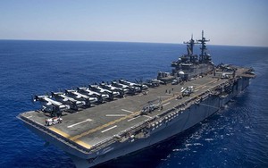 Mỹ “biến hình” tàu đổ bộ USS Wasp thành tàu sân bay ở Biển Đông