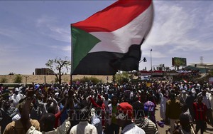 Tình hình Sudan vẫn căng thẳng: Biểu tình tiếp diễn yêu cầu TMC chuyển giao ngay quyền lực