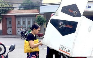 Lazada đột ngột ngưng chế độ đồng kiểm hàng, khách bức xúc