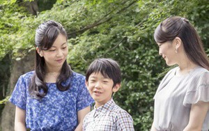 Nhật Bản: Truy tìm kẻ đặt dao vào ngăn bàn học của Hoàng tử 12 tuổi