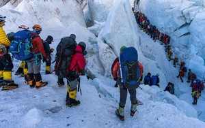 10 sự thực nhiều người chưa biết về hành trình chinh phục Everest: Siêu tốn kém, chuẩn bị không kỹ thì chỉ bỏ mạng