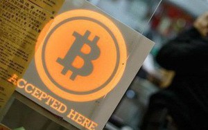 Bitcoin chạm mức 9.300 USD, cao nhất 13 tháng