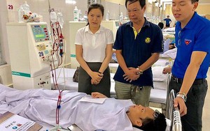 Cảm động cậu học trò vừa chạy thận vừa quyết tâm thi đỗ đại học