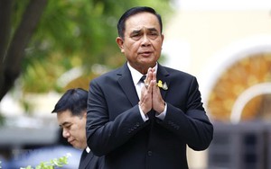 Thủ tướng Thái Lan vẫn công tác dù bị điều tra vi phạm hiến pháp