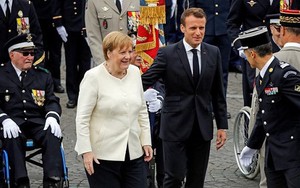 Thủ tướng Merkel đập tan lo ngại về sức khỏe với bài 'kiểm tra thể lực' ở Pháp