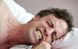 Khắc phục chứng nghiến răng khi ngủ