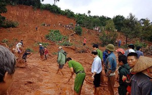 Đắk Nông: Mưa lớn, đồi lở nuốt chửng cả nhà ba người