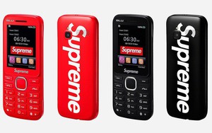 Supreme ra mắt điện thoại cục gạch, màn hình 2,4 inch, giá tương đương smartphone flagship