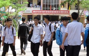 Quảng Bình cho học sinh nghỉ học để tránh bão