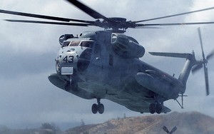 Trực thăng CH-53E của Mỹ rơi cửa sổ khi hoạt động ở Nhật Bản