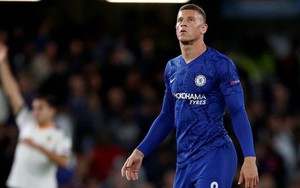 Cầu thủ Chelsea tranh nhau đá phạt đền, HLV Lampard nói gì?