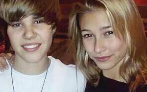 Justin Bieber gây bão khi chia sẻ lại hình ảnh đầu tiên chụp cùng Hailey: Cô nàng fangirl ngày nào giờ đã là vợ anh!