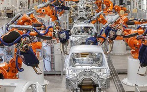 Bên trong nhà máy sản xuất xe hơi của BMW