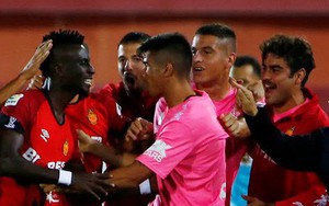 Thua sốc Mallorca, Real mất ngôi đầu vào tay Barca