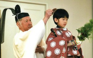Áp lực khủng khiếp của Hoàng tử Nhật Bản 13 tuổi gánh trên vai tương lai hoàng gia lâu đời nhất thế giới