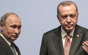 Mỹ "bỏ của chạy lấy người", Nga "đãi cát tìm vàng": Thổ Nhĩ Kỳ "quy phục" ai ở Syria đã rõ?