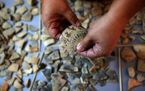 Hy Lạp: Phát hiện kho báu bí ẩn có niên đại 1.600 năm