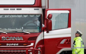 Vụ 39 người chết trên xe tải ở Anh: Thùng container không được làm lạnh?