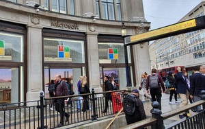 Nhà đầu tư lãi bao nhiêu nếu rót 1.000 USD vào cổ phiếu Microsoft 10 năm trước?