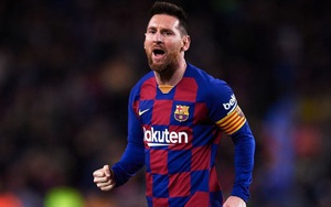 Messi lập cú đúp siêu phẩm sút phạt để cân bằng kỷ lục hat-trick với CR7 và giúp Barcelona giữ vững ngôi đầu La Liga