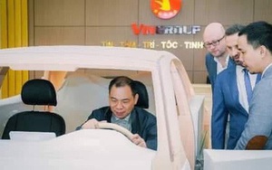 Chủ tịch Phạm Nhật Vượng đích thân thử 2 mẫu xe mới của VinFast cạnh tranh Hyundai Kona và Honda CR-V