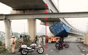 Vụ container kéo sập dầm cầu vượt: Thùng xe có được "độ" thêm?