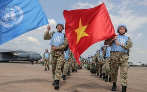 Tấm ‘kim bài’ thần kỳ của lính mũ nồi xanh Việt Nam tại Trung Phi