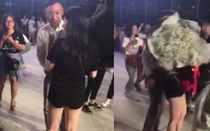 Niềm vui nhân đôi: Đi fanmeeting Running Man Việt Nam, cô gái được cầu hôn trước hàng trăm người gây "đốn tim" cực mạnh