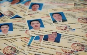 Từ hôm nay, ngồi nhà bấm nút đổi bằng lái xe, thẻ BHYT nhàn tênh