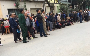 Bắt sới bạc "khủng" trong quán karaoke ở Nghệ An, đưa gần 100 người về trụ sở