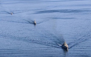 Hải quân Nga-Trung-Iran tập trận, Mỹ cố tình "chọc gậy bánh xe", Tư lệnh HQ Iran nổi giận?