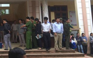 Bé gái lớp 4 bị "bỏ quên" trong nhà vệ sinh, gia đình tá hỏa đi tìm vì lo bị bắt cóc